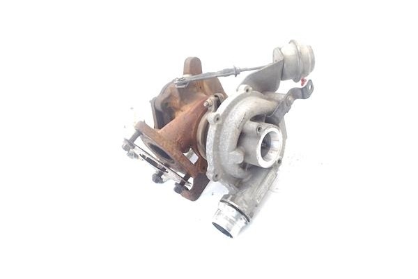 Recambio de turbo para renault master iii combi 2.3 l2h2 3,5t referencia OEM IAM H8200822404 7956371 