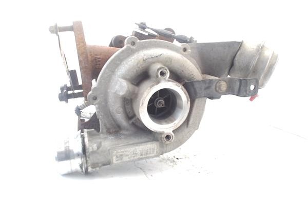 Recambio de turbo para renault master iii combi 2.3 l2h2 3,5t referencia OEM IAM H8200822404 7956371 