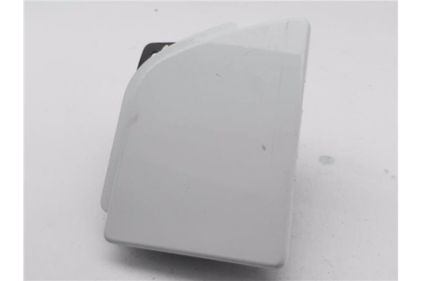 Recambio de tapa exterior combustible para renault master iii combi 2.3 l2h2 3,5t referencia OEM IAM 781200017R  