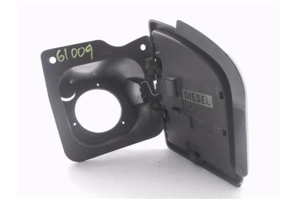 Recambio de tapa exterior combustible para renault master iii combi 2.3 l2h2 3,5t referencia OEM IAM 781200017R  