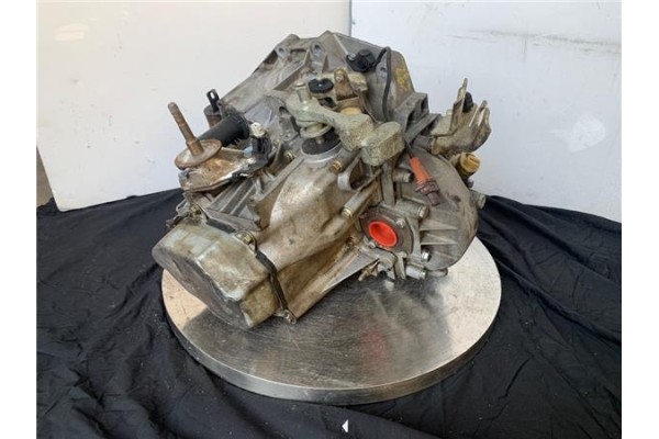 Recambio de caja cambios manual para citroen xantia berlina 3.0 v6 activa referencia OEM IAM 20LE47  