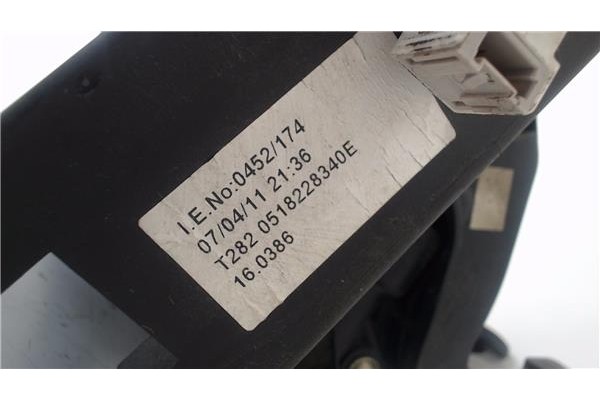 Recambio de juego pedales completo para fiat ii doblo (152) 2.0 easy referencia OEM IAM 0518228340E  