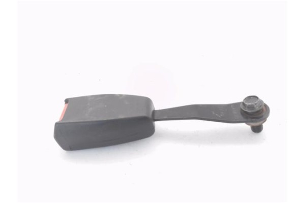 Recambio de anclaje cinturon delantero izquierdo para suzuki vitara (se/sf/et) 1.9 td largo lujo referencia OEM IAM A3461523  
