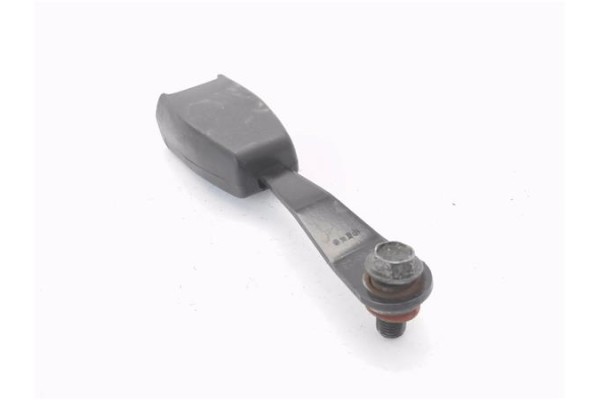 Recambio de anclaje cinturon delantero izquierdo para suzuki vitara (se/sf/et) 1.9 td largo lujo referencia OEM IAM A3461523  