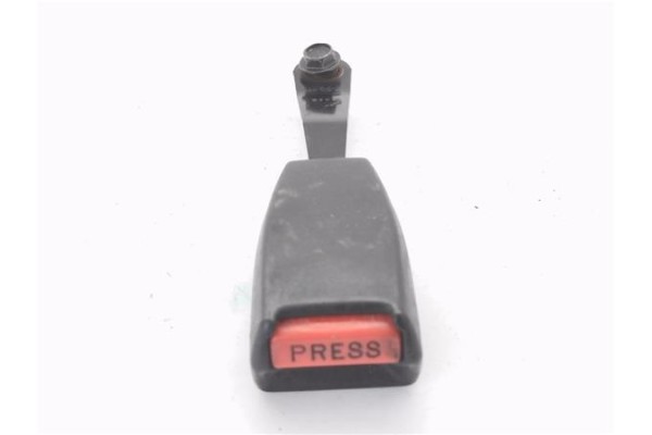 Recambio de anclaje cinturon delantero izquierdo para suzuki vitara (se/sf/et) 1.9 td largo lujo referencia OEM IAM A3461523  