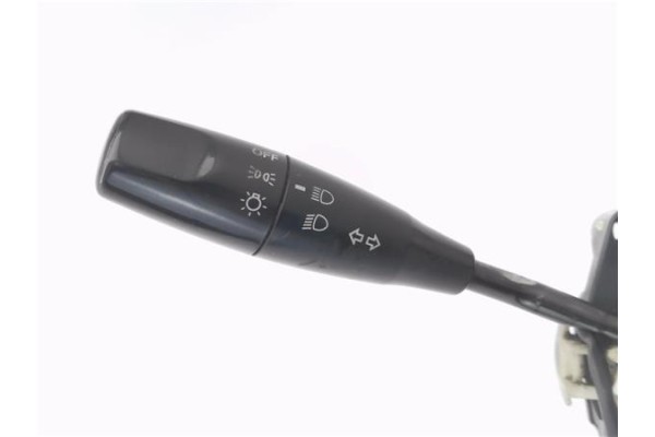 Recambio de mando intermitencia para suzuki vitara (se/sf/et) 1.9 td largo lujo referencia OEM IAM 3740077EE 17B216 