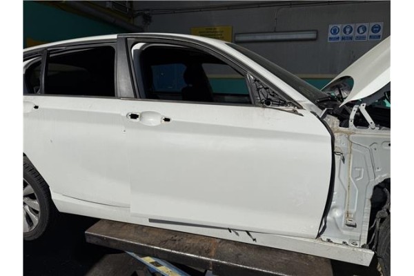 Recambio de puerta delantero derecha para bmw serie 1 berlina 5p (f20) 2.0 116d referencia OEM IAM   