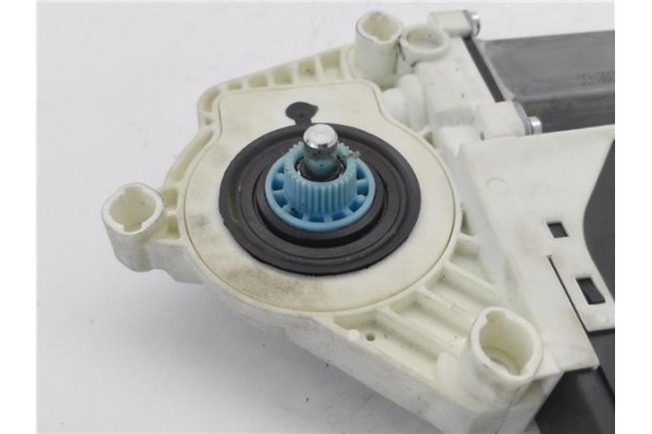 Recambio de motor elevalunas delantero izquierdo para seat leon (1p1) 1.6 tdi referencia OEM IAM 1T0959701AK 983601511 