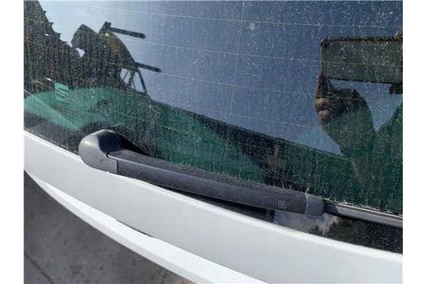 Recambio de brazo limpiaparabrisas trasero para seat ibiza (kj1) 1.0 fr referencia OEM IAM 2G0955707  