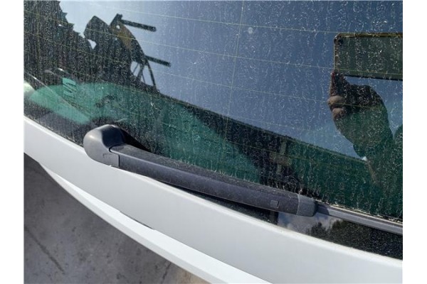 Recambio de brazo limpiaparabrisas trasero para seat ibiza (kj1) 1.0 fr referencia OEM IAM 2G0955707  