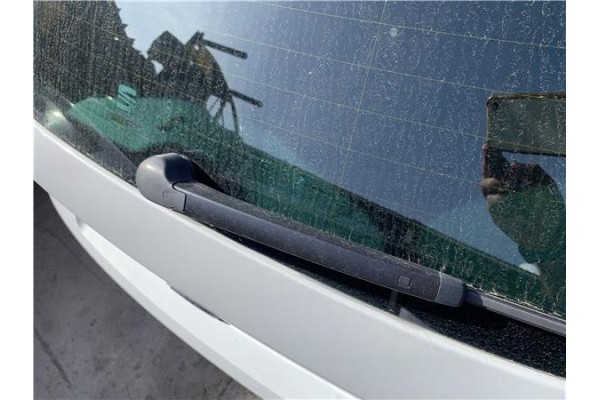 Recambio de brazo limpiaparabrisas trasero para seat ibiza (kj1) 1.0 fr referencia OEM IAM 2G0955707  