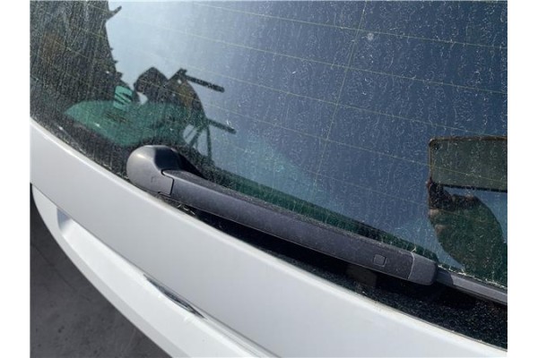 Recambio de brazo limpiaparabrisas trasero para seat ibiza (kj1) 1.0 fr referencia OEM IAM 2G0955707  