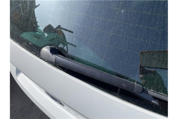 Recambio de brazo limpiaparabrisas trasero para seat ibiza (kj1) 1.0 fr referencia OEM IAM 2G0955707  