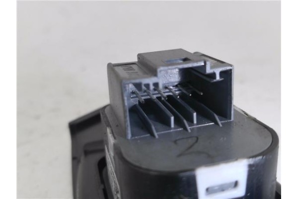 Recambio de mando elevalunas delantero izquierdo para seat ibiza (kj1) 1.0 fr referencia OEM IAM 5G0959857F 6F0959565 