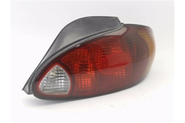Recambio de piloto trasero derecho para hyundai lantra berlina (rd) 1.9 d referencia OEM IAM 9240229520  