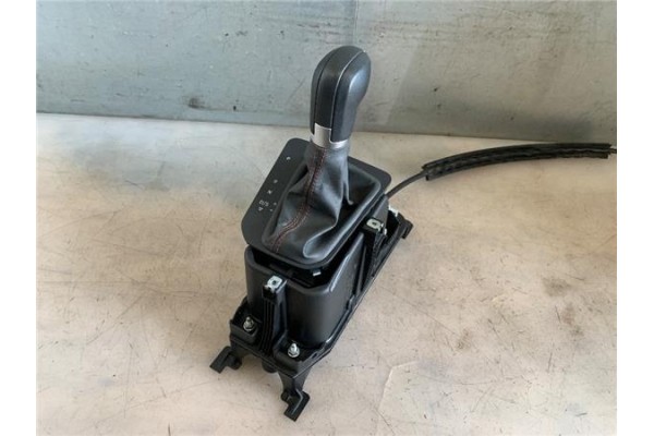 Recambio de palanca de cambio para seat ibiza (kj1) 1.0 fr referencia OEM IAM 2Q1713023AS  