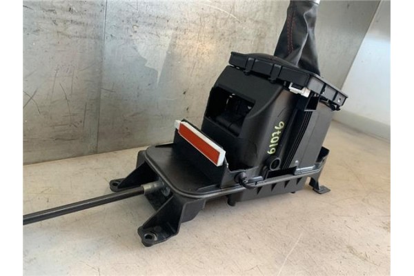 Recambio de palanca de cambio para seat ibiza (kj1) 1.0 fr referencia OEM IAM 2Q1713023AS  