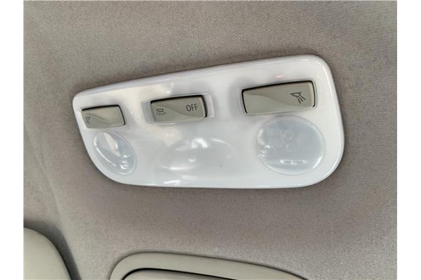 Recambio de luz interior techo para renault grand scénic iii (jz0/1_) 1.5 dci referencia OEM IAM 264300007R  