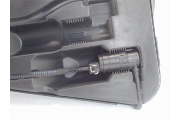 Recambio de deposito limpiaparabrisas para alfa romeo giulia (952) 2.2 super referencia OEM IAM 0050557802  