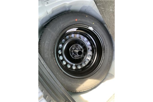 Recambio de rueda completa repuesto para seat ibiza (kj1) 1.0 fr referencia OEM IAM 2Q0601 4150242 