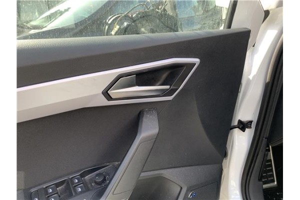 Recambio de manilla int. puerta delantero izquierda para seat ibiza (kj1) 1.0 fr referencia OEM IAM 6F0837113  