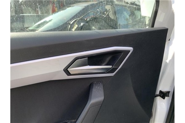 Recambio de manilla int. puerta delantero izquierda para seat ibiza (kj1) 1.0 fr referencia OEM IAM 6F0837113  