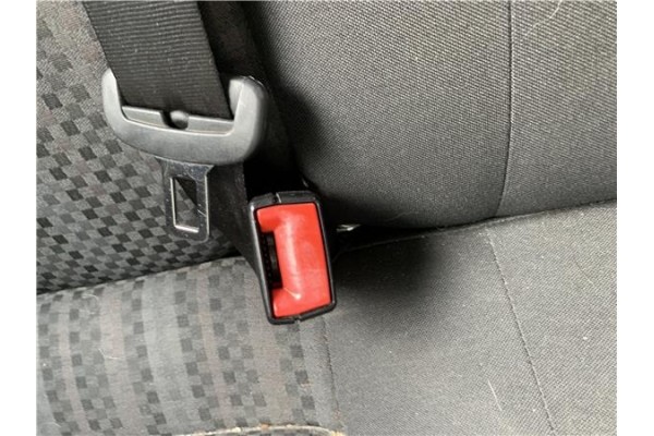 Recambio de anclaje cinturon trasero derecho para volkswagen polo v (6c1) 1.4 advance bmt referencia OEM IAM 6R0857807D  