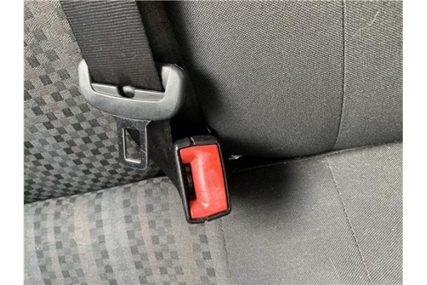 Recambio de anclaje cinturon trasero derecho para volkswagen polo v (6c1) 1.4 advance bmt referencia OEM IAM 6R0857807D  