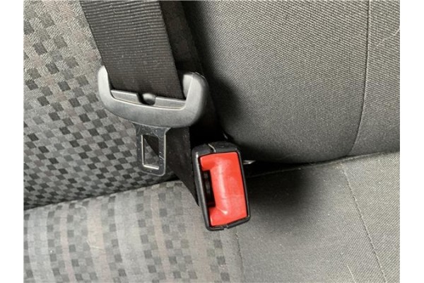 Recambio de anclaje cinturon trasero derecho para volkswagen polo v (6c1) 1.4 advance bmt referencia OEM IAM 6R0857807D  