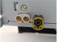 Recambio de autoradio para volkswagen polo v (6c1) 1.4 advance bmt referencia OEM IAM 6C0035869D  