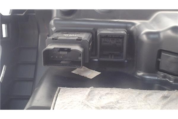 Recambio de guantera salpicadero para volkswagen polo v (6c1) 1.4 advance bmt referencia OEM IAM 6R1857097 6R1857101 