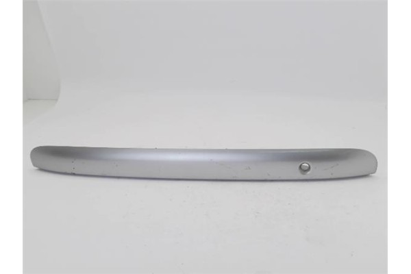 Recambio de moldura porton trasero para honda civic vi 1.6 referencia OEM IAM 74890S6D003ZA  