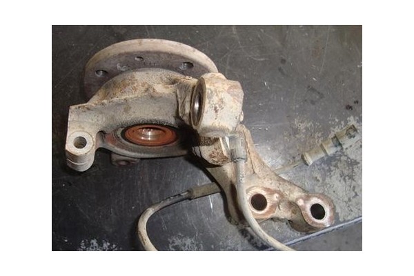 Recambio de mangueta delantero izquierda para renault megane i (ba0/1_) 1.4 16v (ba0d, ba1h, ba0w, ba10) referencia OEM IAM   