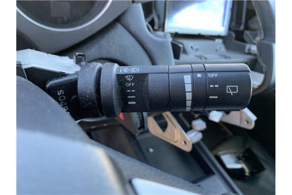 Recambio de mando limpiaparabrisas para nissan murano (z50) 3.5 referencia OEM IAM 25260CA000  