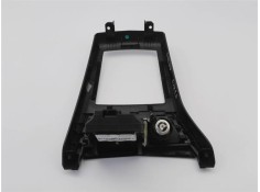 Recambio de embellecedor consola central para opel astra h gtc 1.9 cdti referencia OEM IAM 331985437  