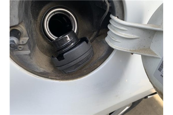 Recambio de tapon combustible para volkswagen polo v (6c1) 1.4 advance bmt referencia OEM IAM 6R0201550H  
