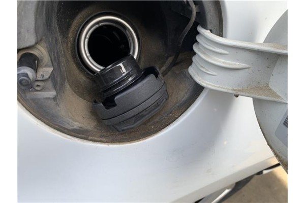 Recambio de tapon combustible para volkswagen polo v (6c1) 1.4 advance bmt referencia OEM IAM 6R0201550H  