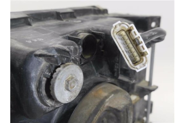 Recambio de faro delantero izquierdo para mitsubishi galloper (hyundai) 2.5 d referencia OEM IAM 11087234  