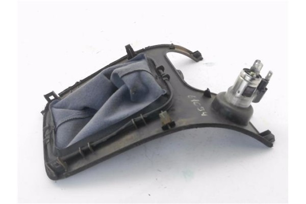 Recambio de embellecedor palanca cambio para nissan maxima qx (a32) 2.0 referencia OEM IAM 9693540U00  