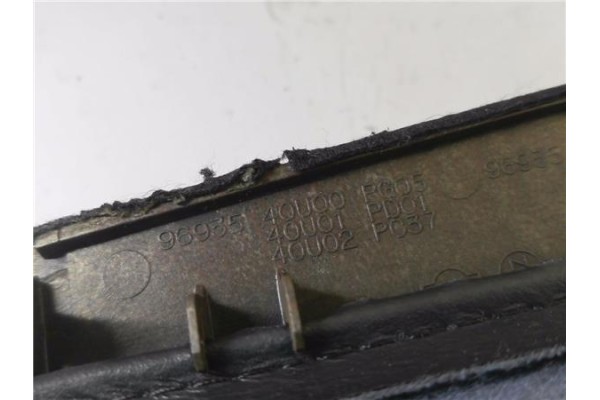 Recambio de embellecedor palanca cambio para nissan maxima qx (a32) 2.0 referencia OEM IAM 9693540U00  