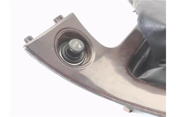Recambio de embellecedor palanca cambio para nissan maxima qx (a32) 2.0 referencia OEM IAM 9693540U00  