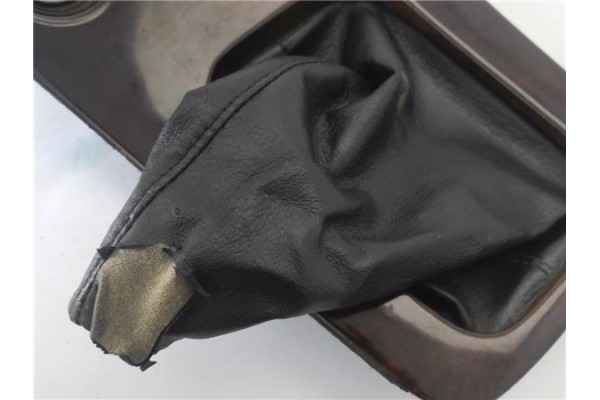 Recambio de embellecedor palanca cambio para nissan maxima qx (a32) 2.0 referencia OEM IAM 9693540U00  