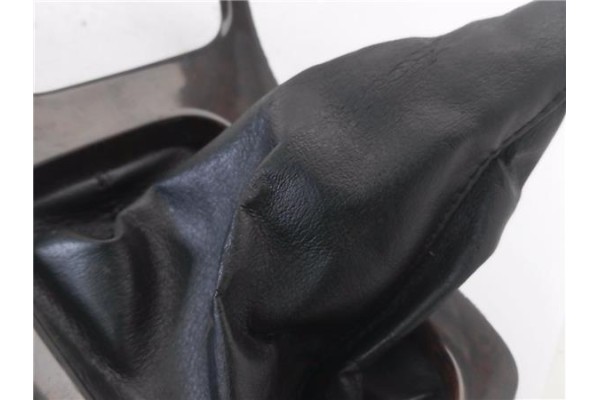 Recambio de embellecedor palanca cambio para nissan maxima qx (a32) 2.0 referencia OEM IAM 9693540U00  