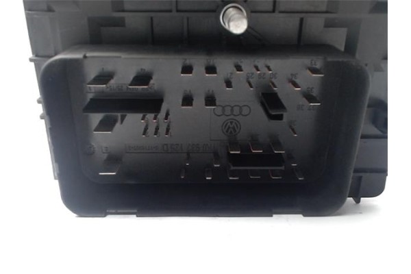 Recambio de caja fusibles/rele para volkswagen touran (1t3) 1.6 edition referencia OEM IAM 1312360086e  