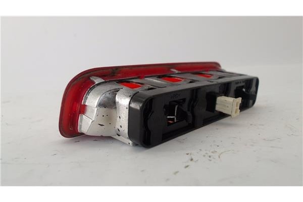Recambio de luz central de freno para fiat iii fiorino (225) 1.3 d multijet referencia OEM IAM 1353214080  