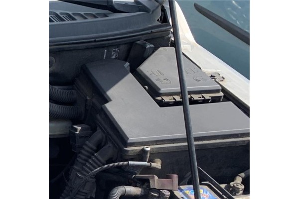 Recambio de caja fusibles/rele para land rover freelander (ln) 2.0 hse familiar referencia OEM IAM YQE102930  