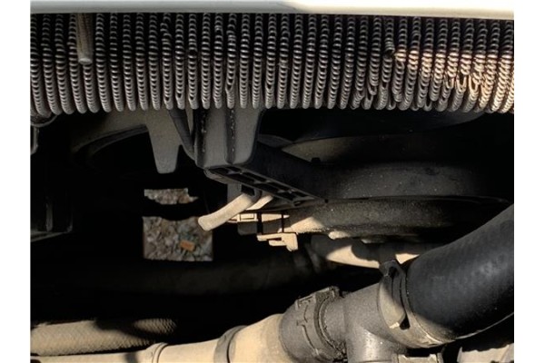 Recambio de electroventilador para land rover freelander (ln) 2.0 hse familiar referencia OEM IAM PGF000231 3H4Z8W601AA 
