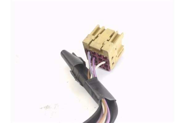 Recambio de retrovisor electrico derecho para volkswagen polo iv (9n1) 1.4 tdi referencia OEM IAM 6Q0857934 E1010695 