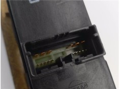 Recambio de mando elevalunas delantero izquierdo para nissan maxima qx (a32) 2.0 referencia OEM IAM 8096141U00  