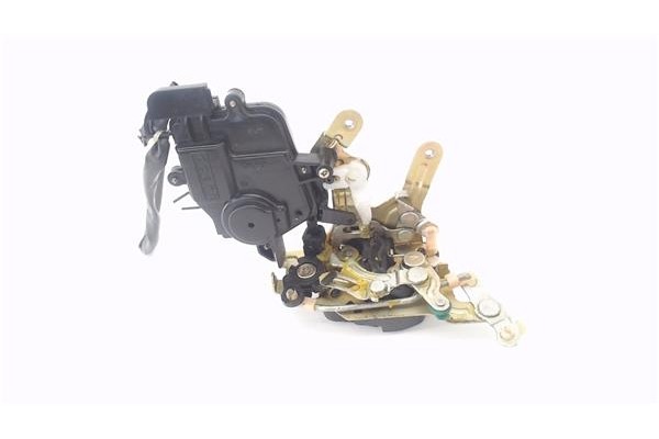 Recambio de cerradura puerta corredera izquierda para kia carnival 2.9 crdi referencia OEM IAM K53A73310A  